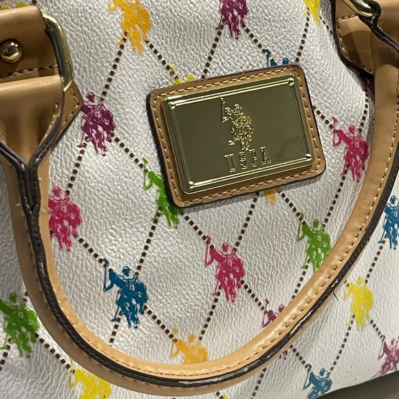 A U.S. Polo Association purse. Beautiful design and color. - Picture 2 of 4